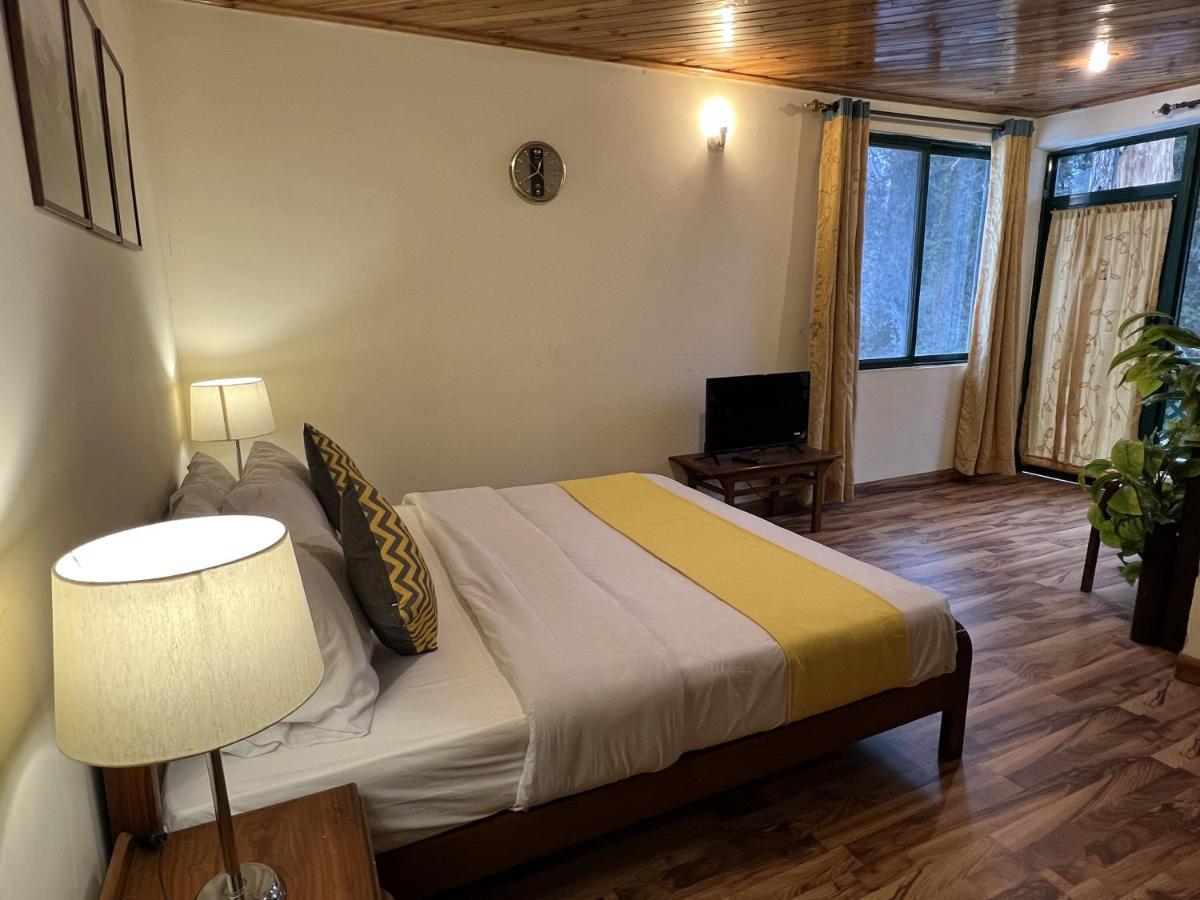 Umda Hotel Montana Nathia Gali エクステリア 写真
