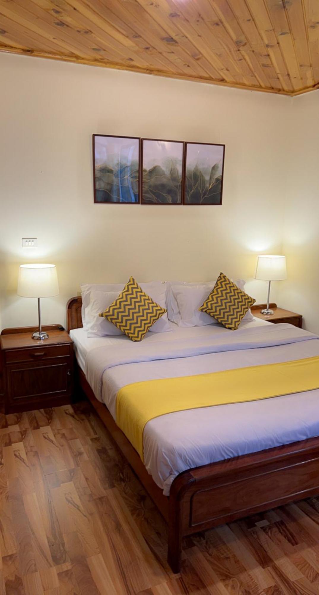 Umda Hotel Montana Nathia Gali エクステリア 写真